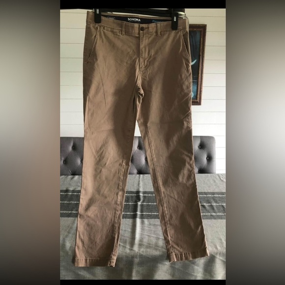 Men’s Sonoma Flex Wear Khaki Pants Size 33/32 Career - Picture 1 of 3